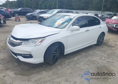 2017 Honda Accord Touring V6 z USA, uszkodzony, nr VIN 1HGCR3F98HA023673